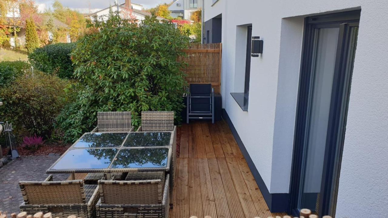 Haus Edda - Ferienwohnungen Mit Garten Und Schlossblick Marburg Bagian luar foto